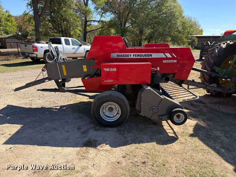 image for item FU1174 2020 Massey Ferguson 1838 small square baler
