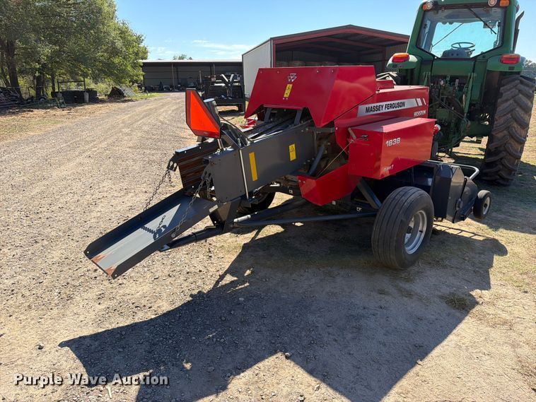 image for item FU1174 2020 Massey Ferguson 1838 small square baler