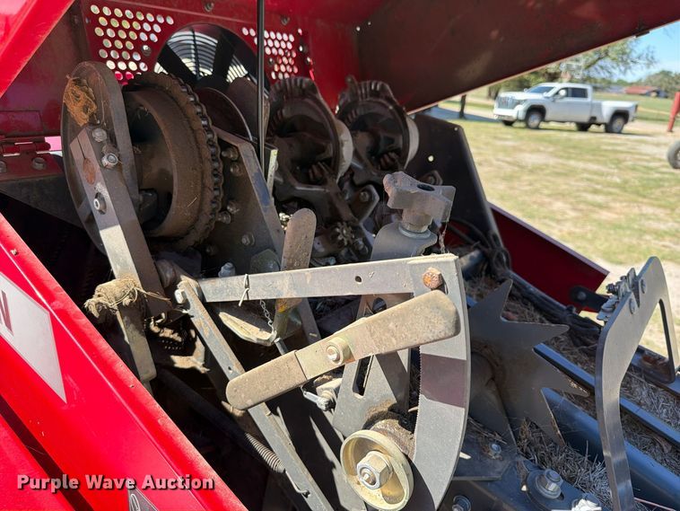 image for item FU1174 2020 Massey Ferguson 1838 small square baler