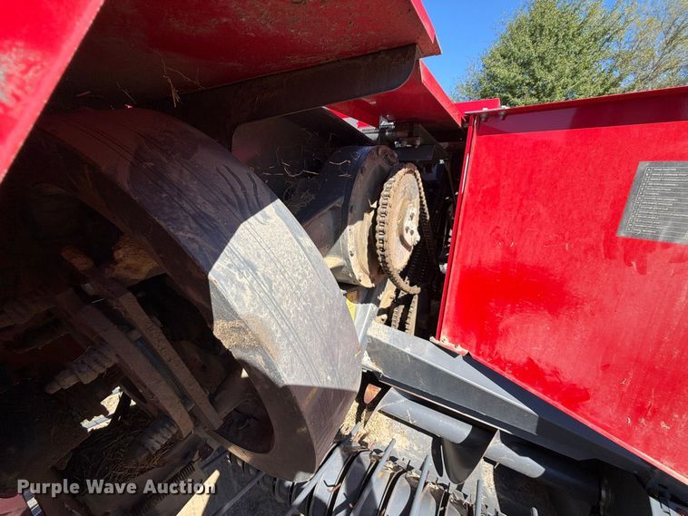 image for item FU1174 2020 Massey Ferguson 1838 small square baler