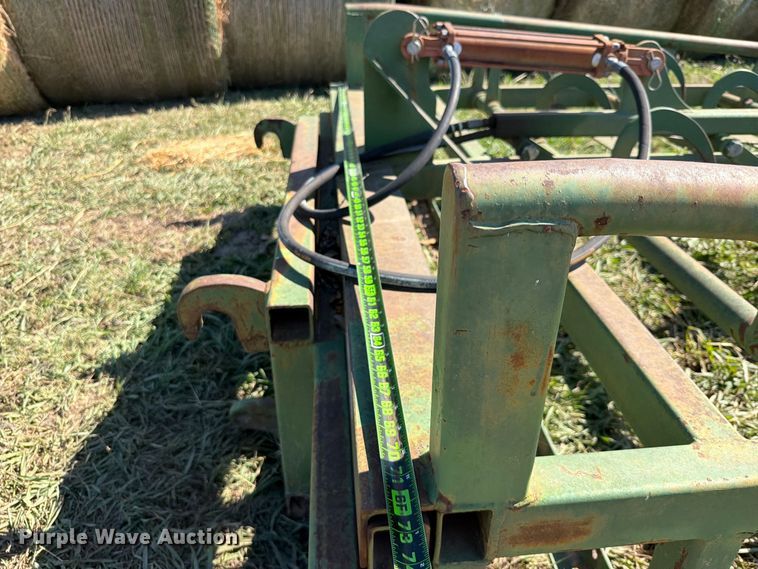 image for item FU1175 Bale accumulator grapple