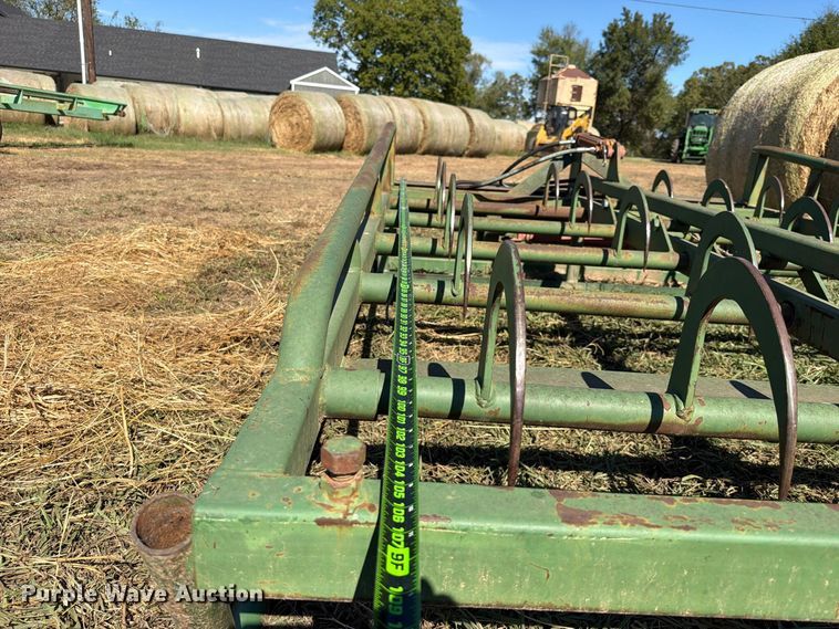 image for item FU1175 Bale accumulator grapple