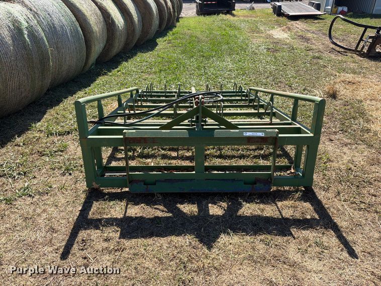image for item FU1176 Skid steer bale accumulator grapple