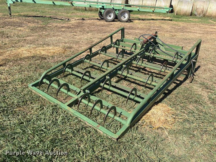 image for item FU1176 Skid steer bale accumulator grapple
