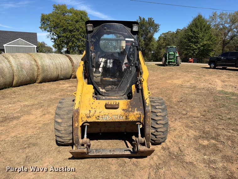 image for item FU1177 2010 Caterpillar 272C skid steer loader
