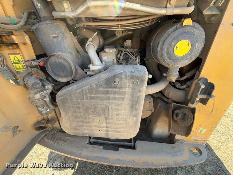 image for item FU1177 2010 Caterpillar 272C skid steer loader