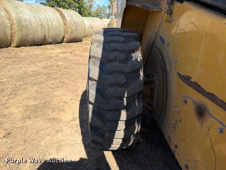 image for item FU1177 2010 Caterpillar 272C skid steer loader