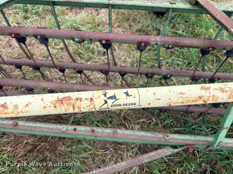 image for item FU4797 John Deere 640 hay rake