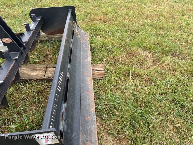 image for item FU4798 CNH America Work EZ 84BH box blade