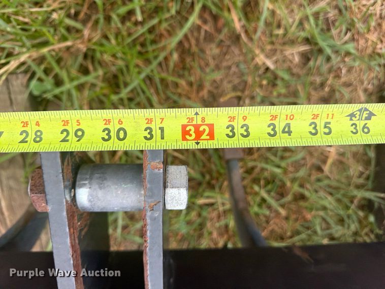 image for item FU4798 CNH America Work EZ 84BH box blade