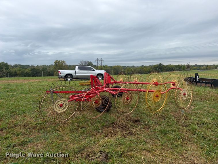 image for item FU4800 Hay rake