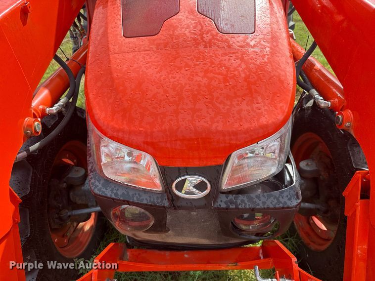 image for item FV2013 2025 Kubota M5-111D MFWD tractor
