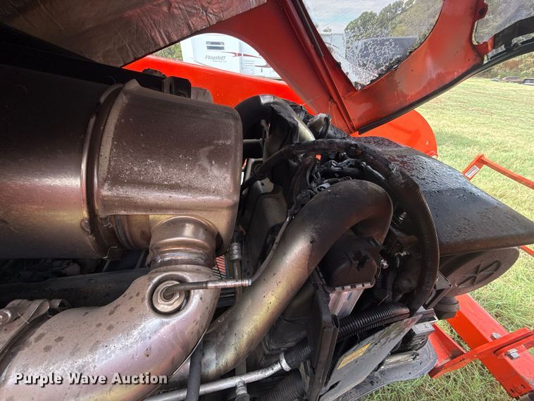 image for item FV2013 2025 Kubota M5-111D MFWD tractor