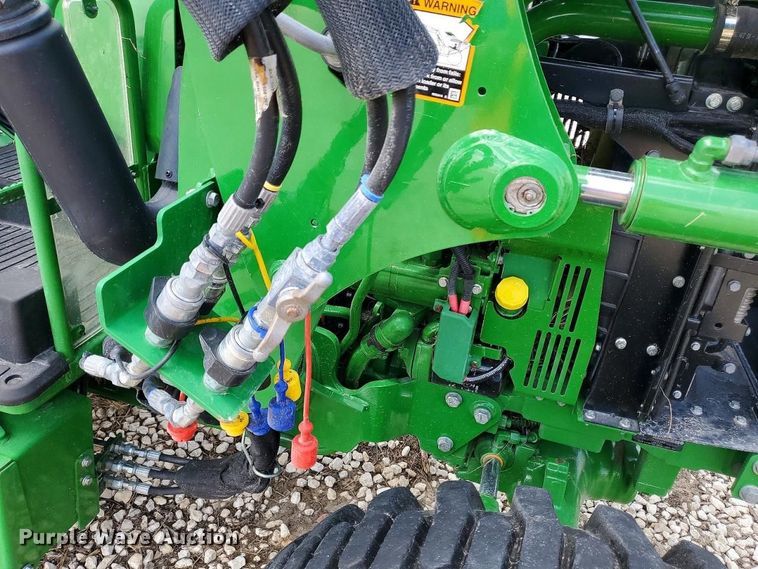image for item YA4521 2019 John Deere 5055E MFWD tractor