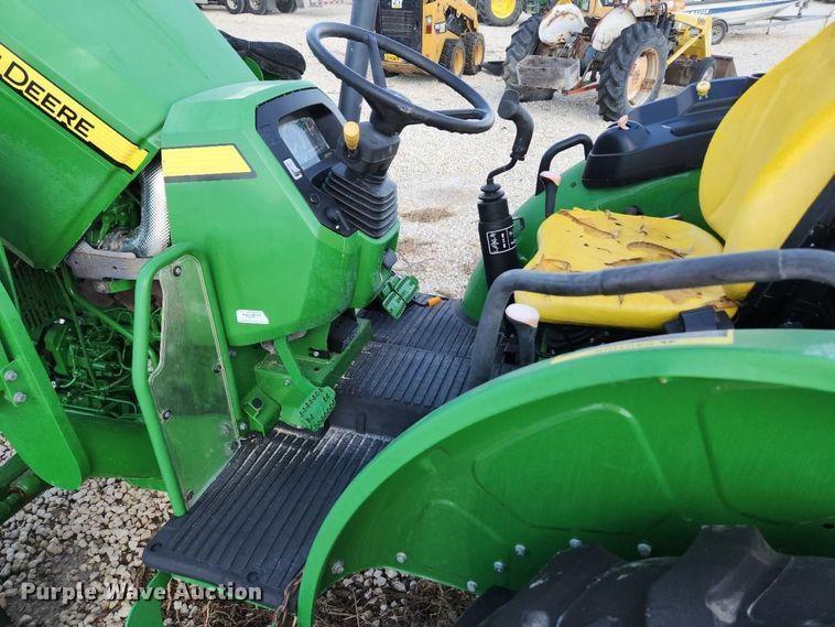 image for item YA4521 2019 John Deere 5055E MFWD tractor