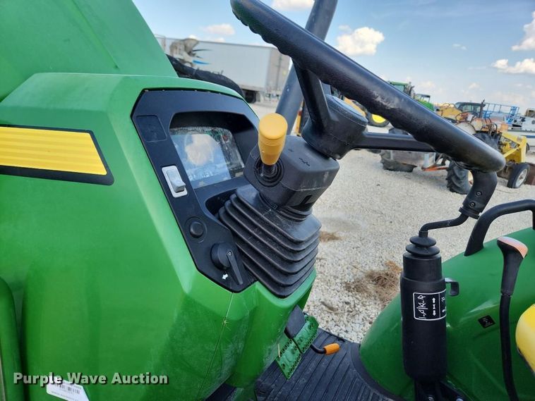 image for item YA4521 2019 John Deere 5055E MFWD tractor