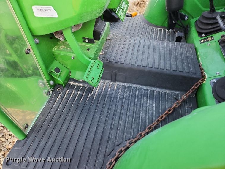 image for item YA4521 2019 John Deere 5055E MFWD tractor