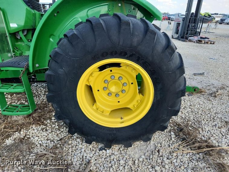 image for item YA4521 2019 John Deere 5055E MFWD tractor