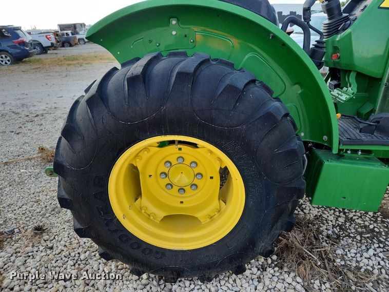 image for item YA4521 2019 John Deere 5055E MFWD tractor