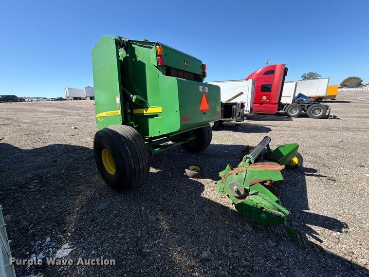 image for item YA5401 2011 John Deere 458 Mega Wide Plus round baler