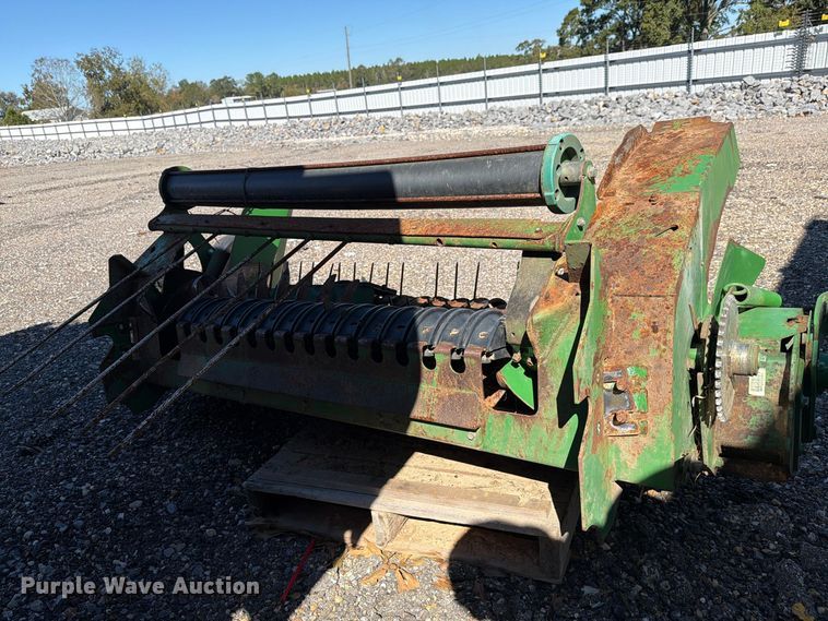 image for item YA5401 2011 John Deere 458 Mega Wide Plus round baler