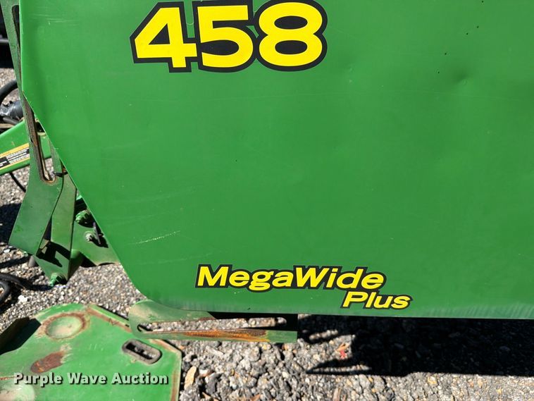 image for item YA5401 2011 John Deere 458 Mega Wide Plus round baler
