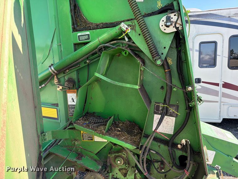 image for item YA5401 2011 John Deere 458 Mega Wide Plus round baler