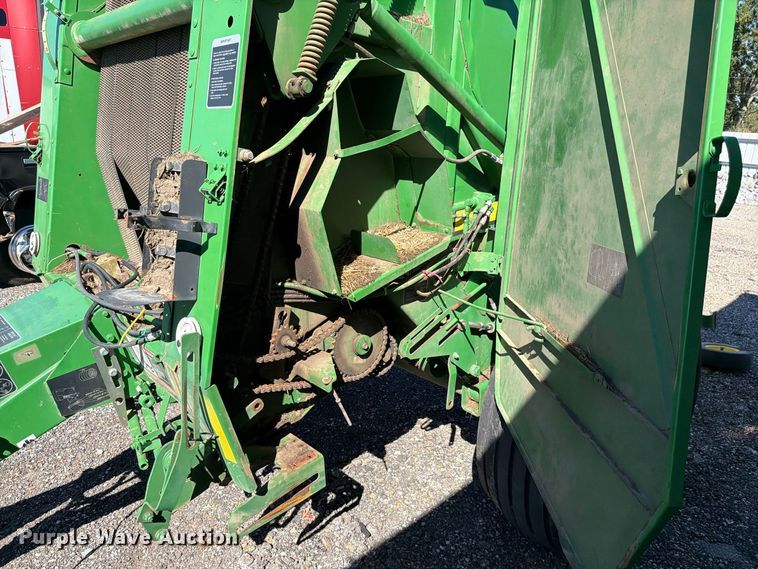 image for item YA5401 2011 John Deere 458 Mega Wide Plus round baler