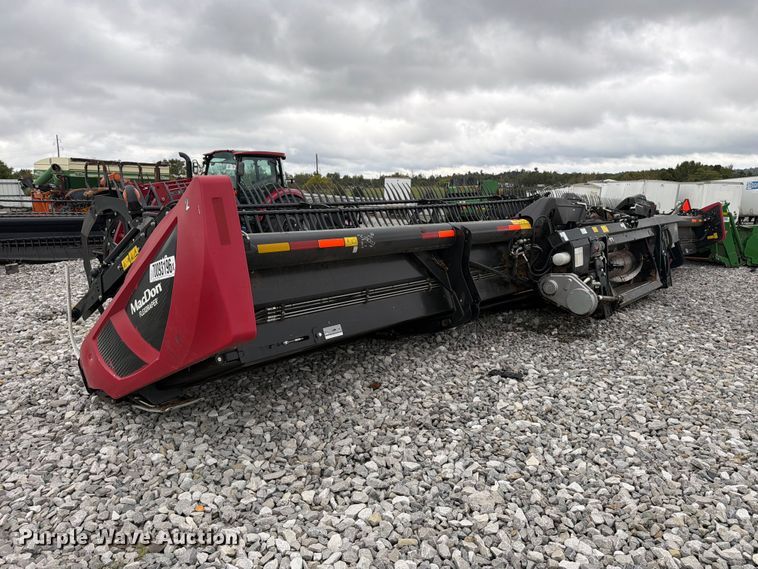 image for item YA5631 2020 MacDon FD140 flex draper head