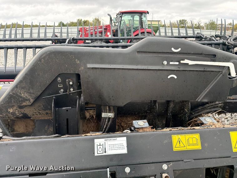 image for item YA5631 2020 MacDon FD140 flex draper head