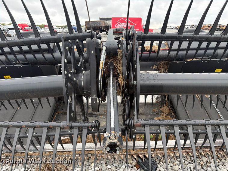 image for item YA5631 2020 MacDon FD140 flex draper head