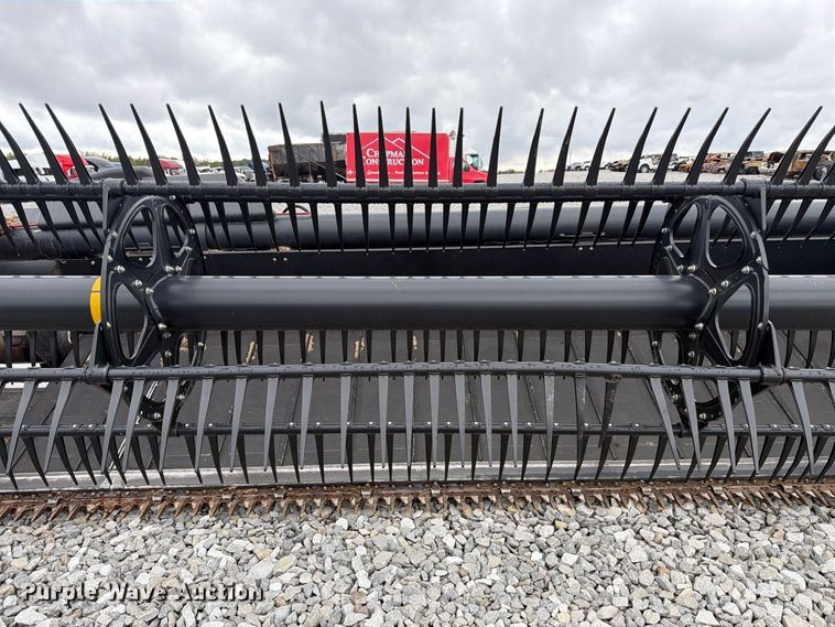 image for item YA5631 2020 MacDon FD140 flex draper head