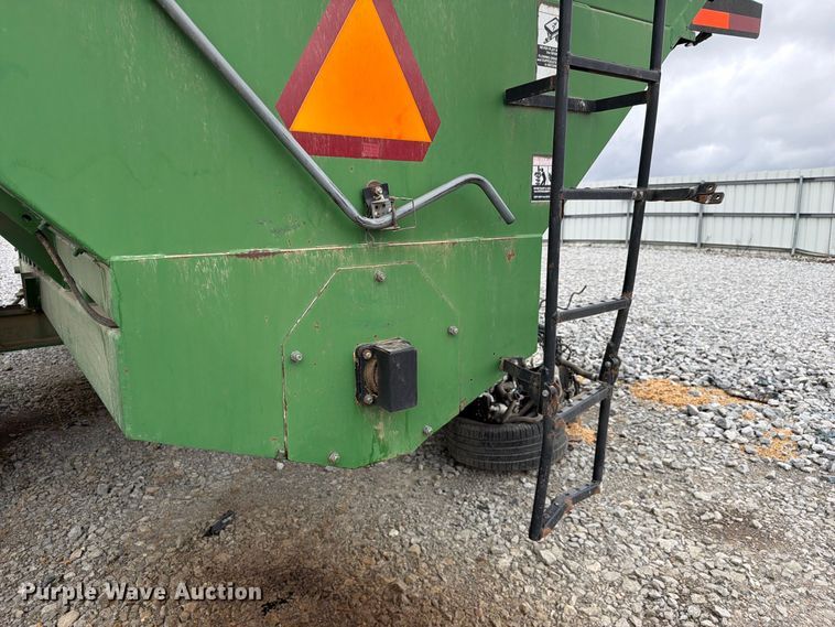 image for item YA5632 Killbros 1950 grain cart