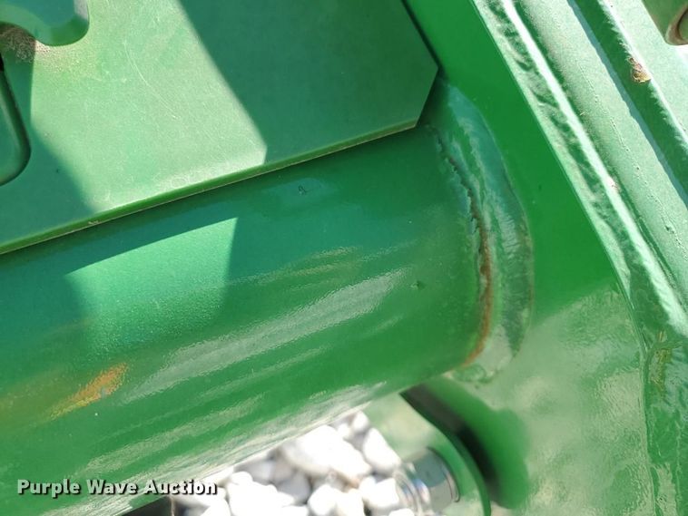 image for item YA5776 2022 John Deere 520M loader