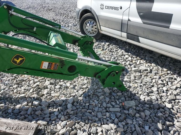 image for item YA5776 2022 John Deere 520M loader