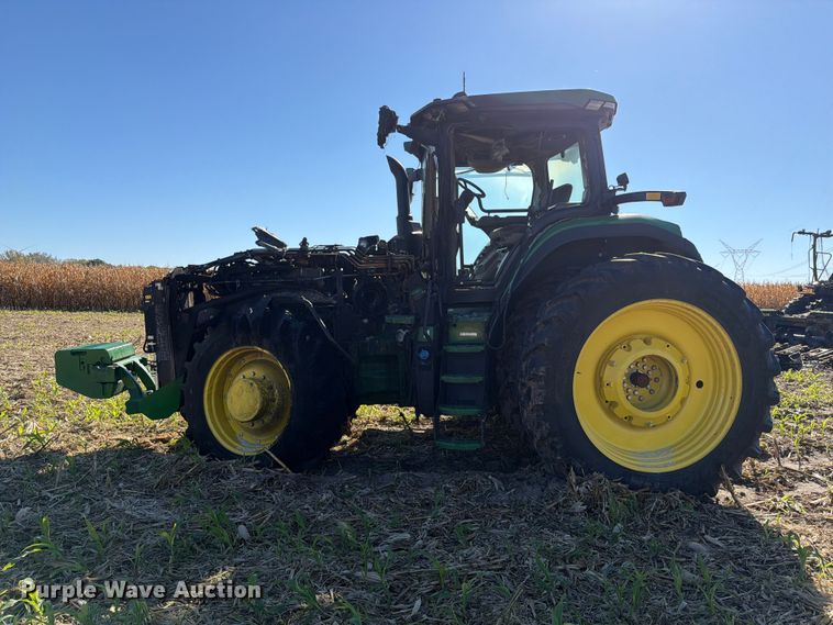image for item YA5789 2023 John Deere 8R 280 MFWD tractor