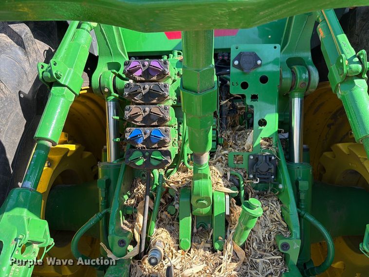 image for item YA5789 2023 John Deere 8R 280 MFWD tractor