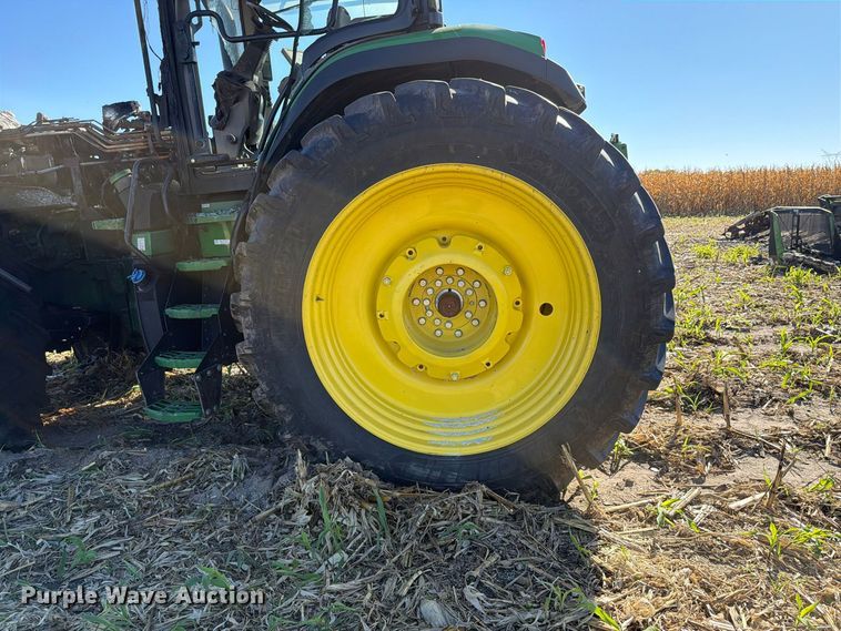 image for item YA5789 2023 John Deere 8R 280 MFWD tractor