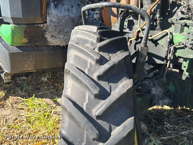 image for item YA5789 2023 John Deere 8R 280 MFWD tractor