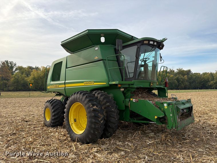 image for item YA5811 2003 John Deere 9650 STS combine