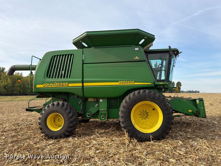 image for item YA5811 2003 John Deere 9650 STS combine