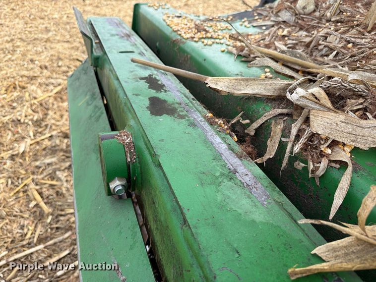 image for item YA5811 2003 John Deere 9650 STS combine