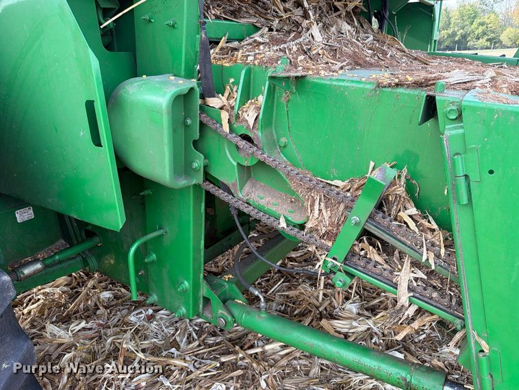 image for item YA5811 2003 John Deere 9650 STS combine