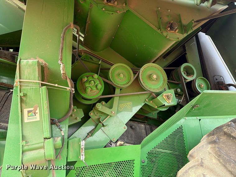 image for item YA5811 2003 John Deere 9650 STS combine