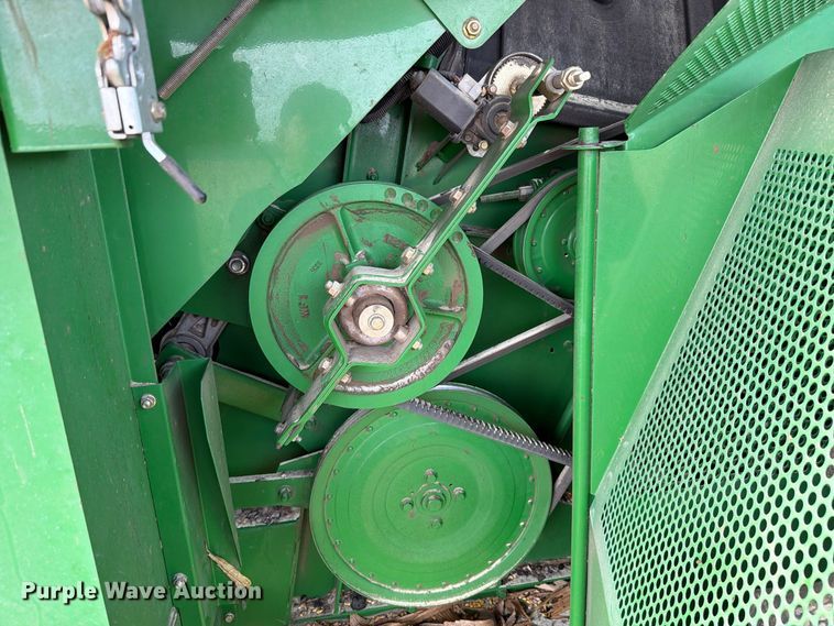 image for item YA5811 2003 John Deere 9650 STS combine