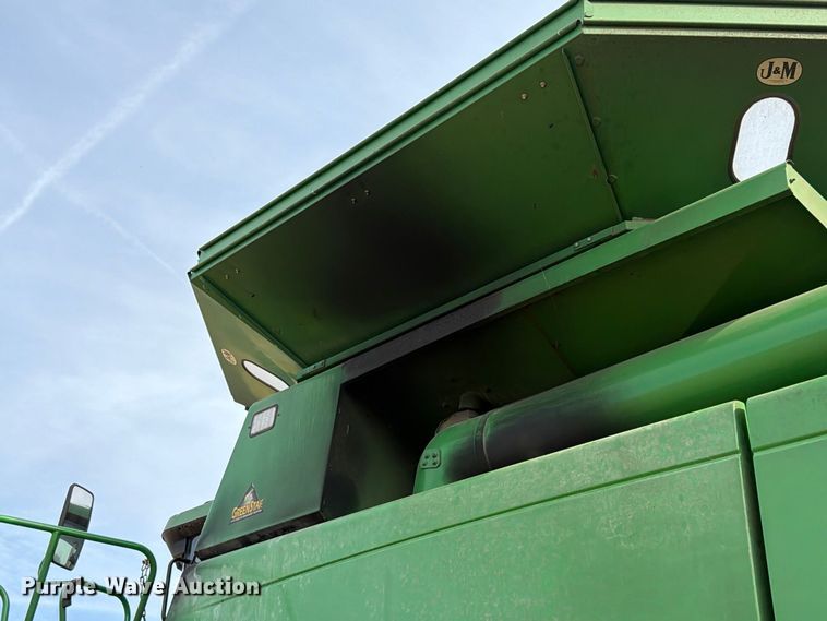 image for item YA5811 2003 John Deere 9650 STS combine