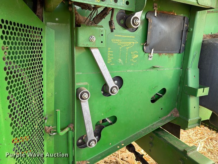 image for item YA5811 2003 John Deere 9650 STS combine