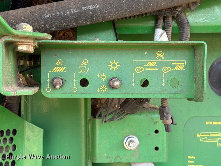 image for item YA5811 2003 John Deere 9650 STS combine