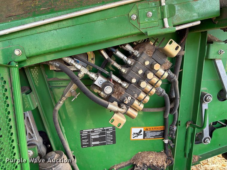 image for item YA5811 2003 John Deere 9650 STS combine