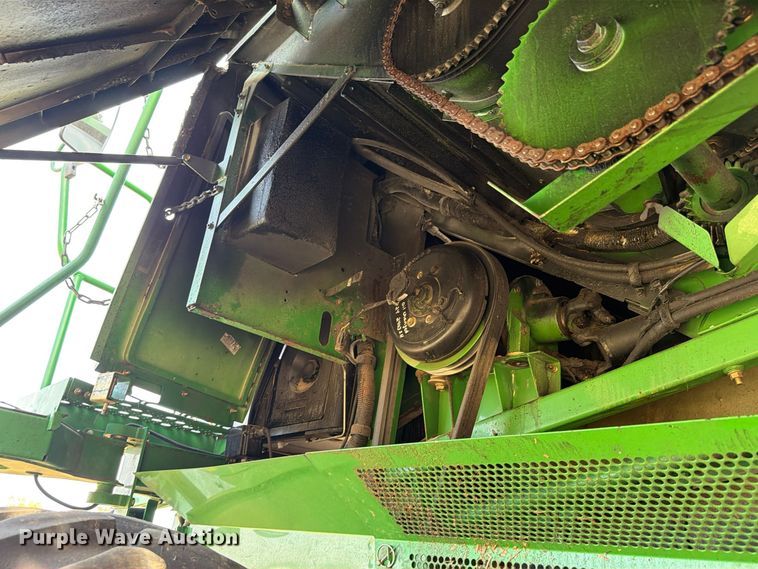 image for item YA5811 2003 John Deere 9650 STS combine
